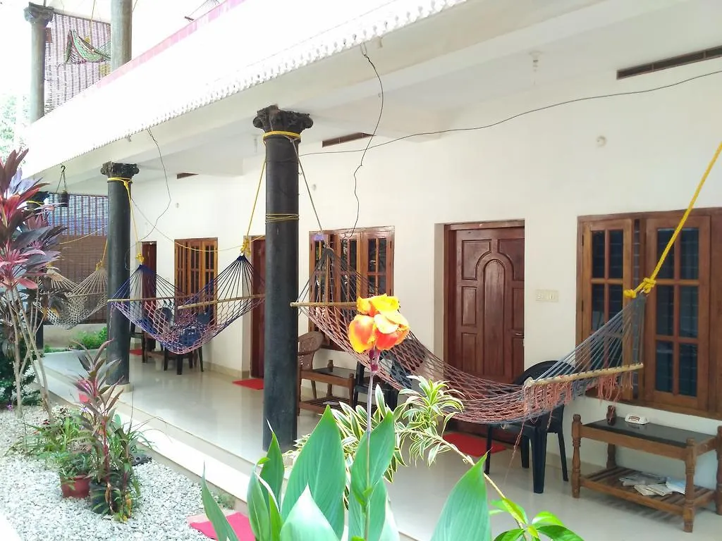 Kaithakuzhi Home Stay バルカラ インド